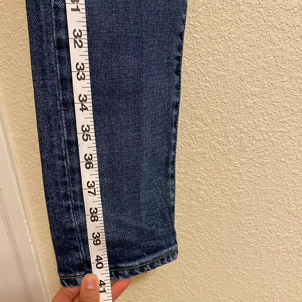 Levi’s // MID-HIGH RISE JEANS 👖🤍 - Picture 8 of 14